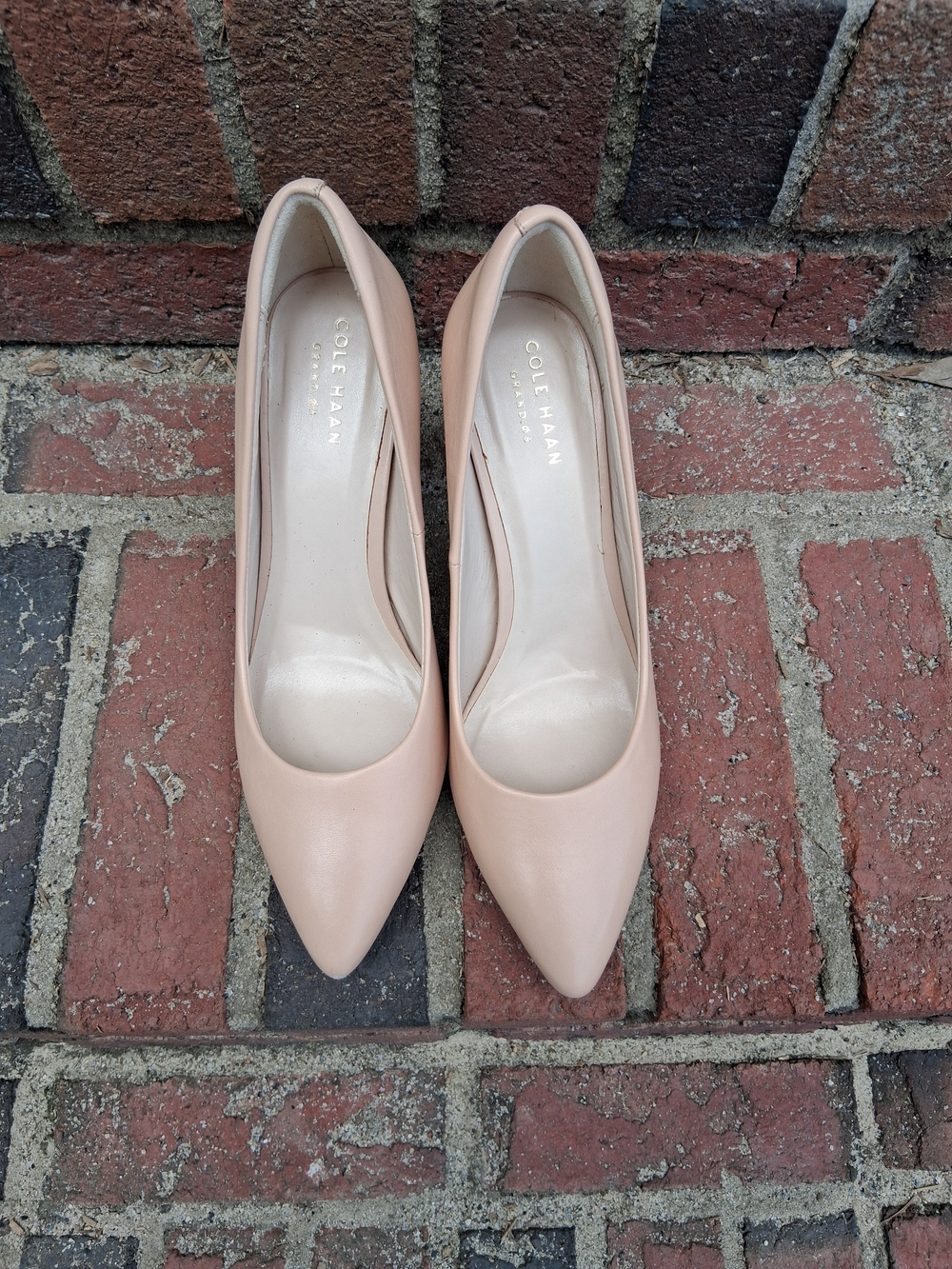 Cole Haan Women's Nude Pointed-Toe Pumps - Picture 1 of 9
